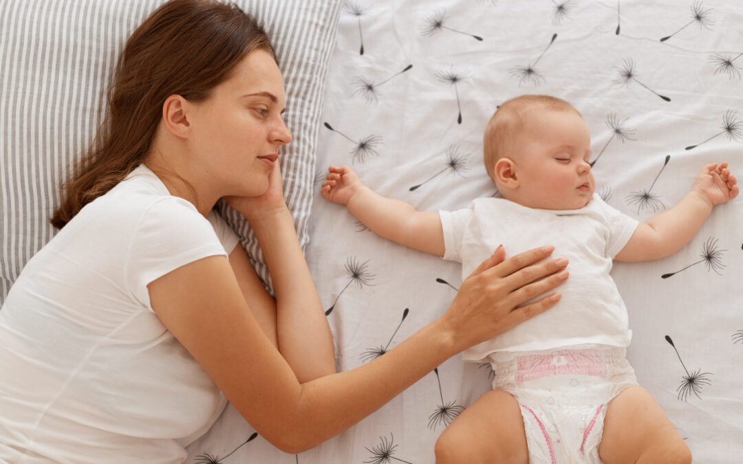 Du cododo au lit de grand : les essentiels pour une transition en douceur